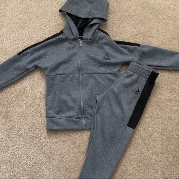 Boys Hooded Matching Outfits Size 5/6 - Picture 6 of 7